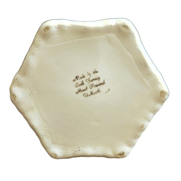 Buttermilk Floral Pitcher 7 1/2" Cream Yellowish Vintage Cash Family Pottery - Picture 6 of 7